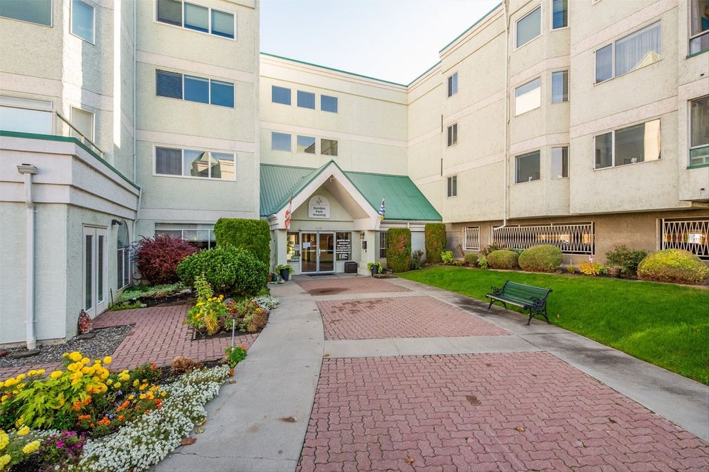 listing image 16515059862418772467