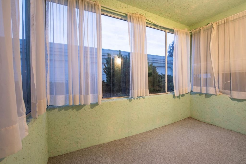 listing image 16510972555742106291