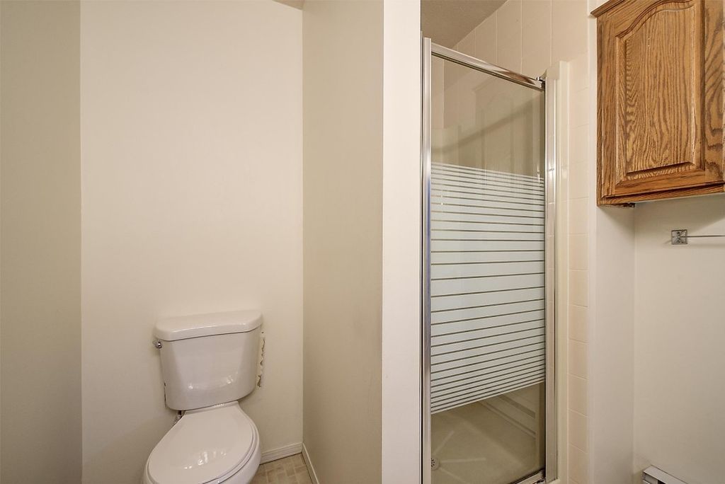 listing image 16512774775429691738