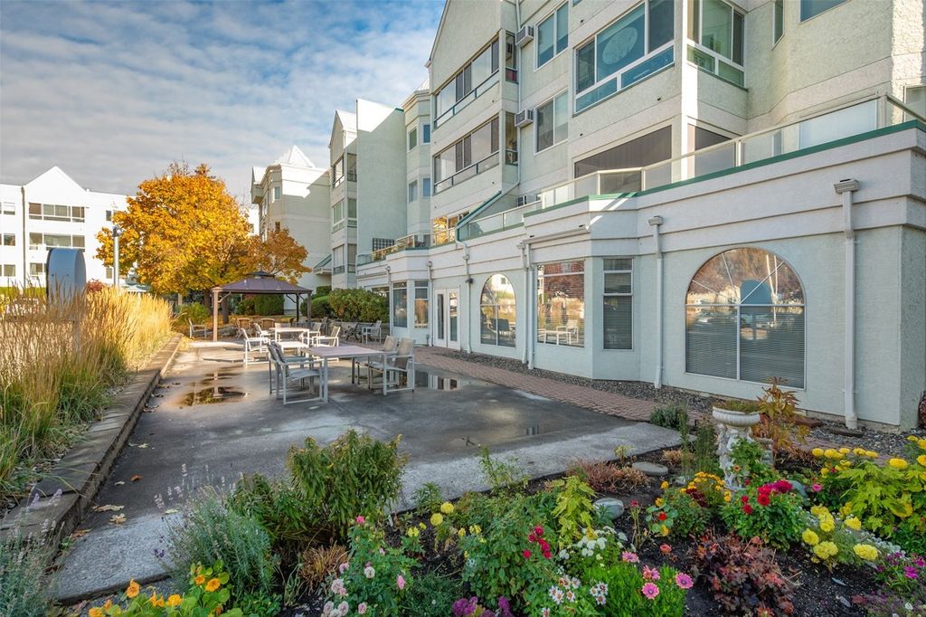 listing image 16515888263066338253