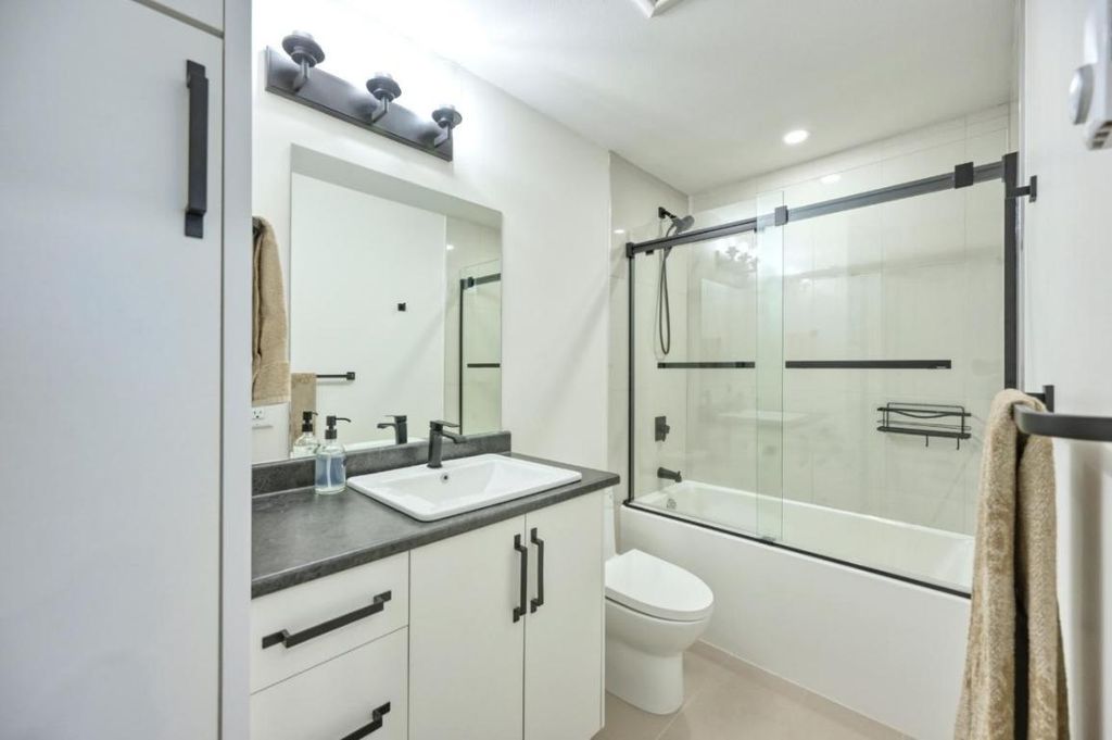 listing image 16517692005615915626