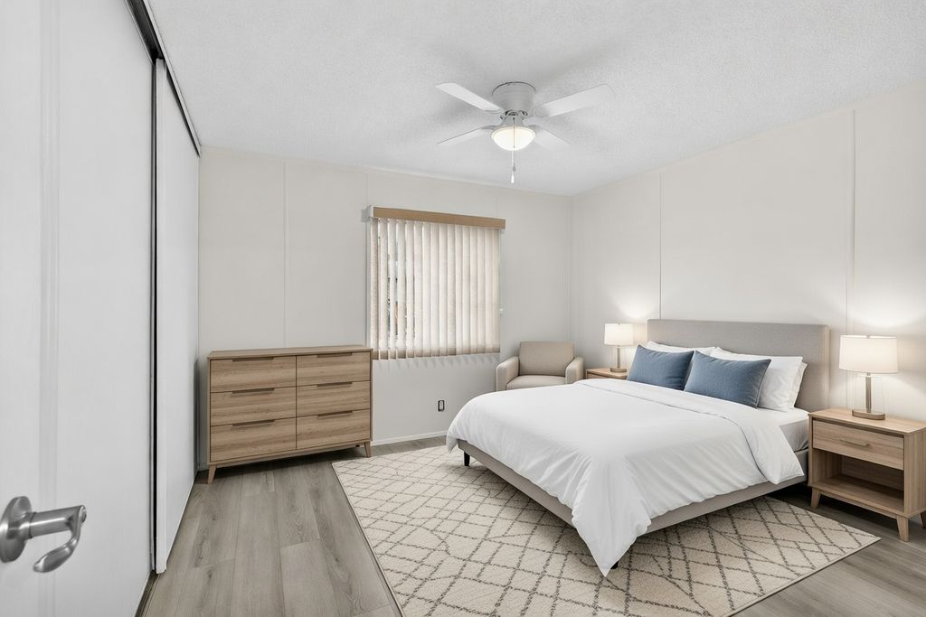 listing image 16515132973896545673