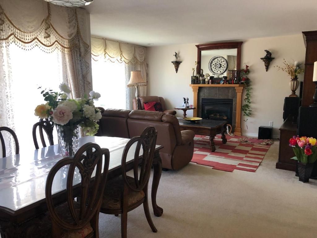 listing image 16516352607870019009