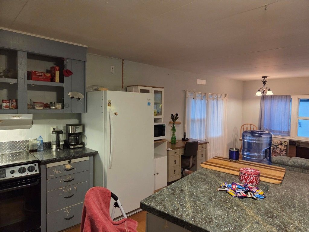 listing image 16514189066603434693