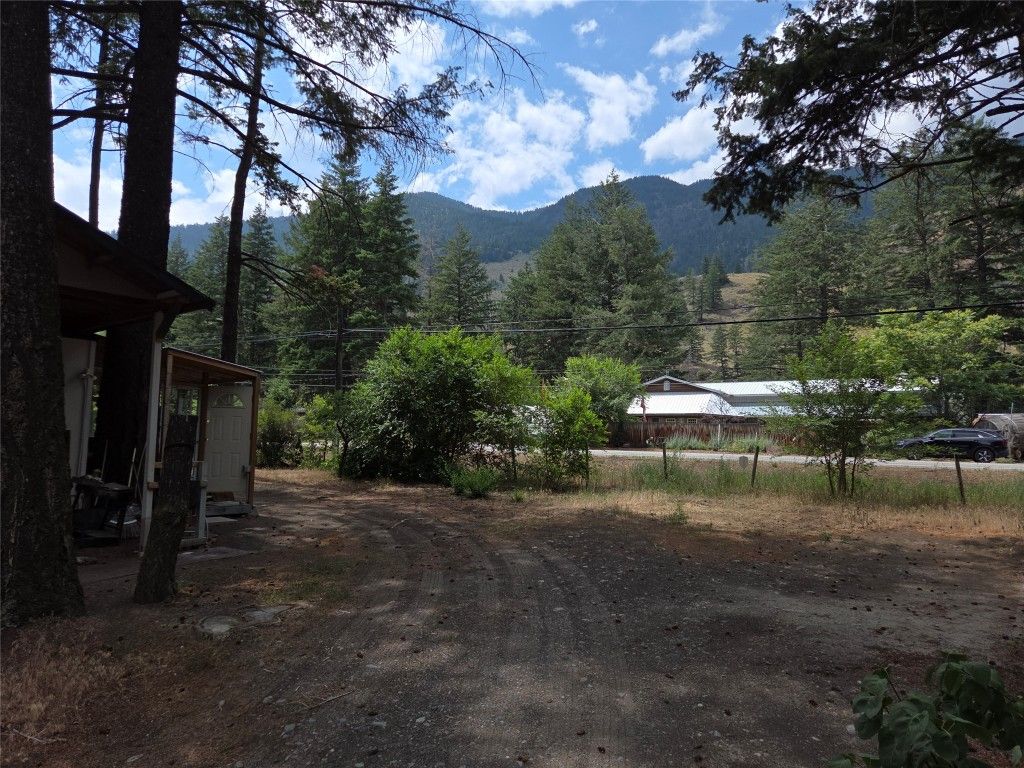 listing image 16517666357630781570