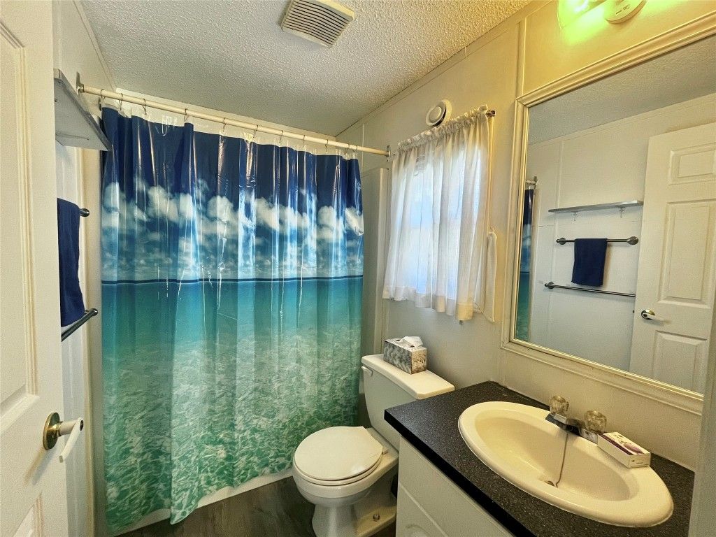 listing image 16510398944451190779