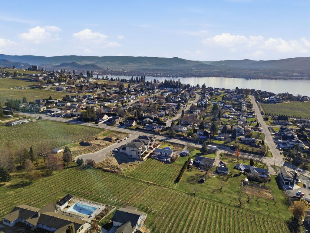 listing image 16512458571061394435