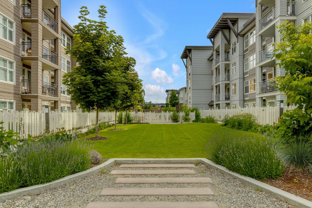 listing image 16515127335780562346