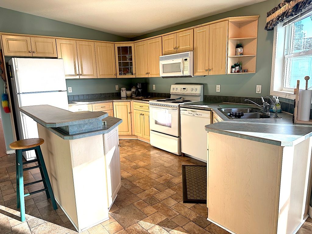 listing image 16518416331699511282