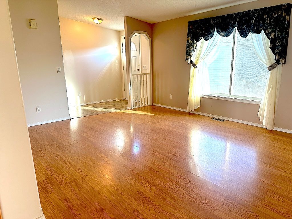 listing image 16514225709810224198