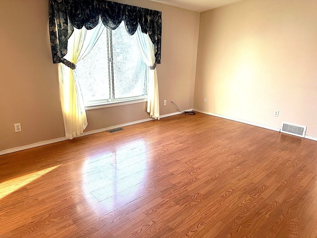 listing image 16519520488538319488