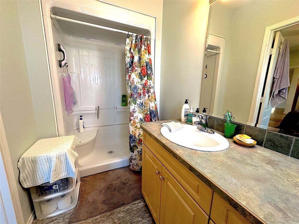 listing image 16517830920083459407