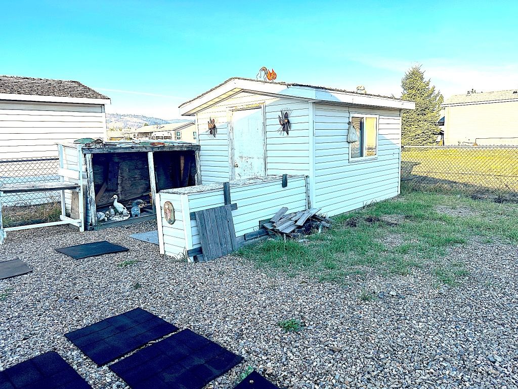 listing image 16518775036501077411