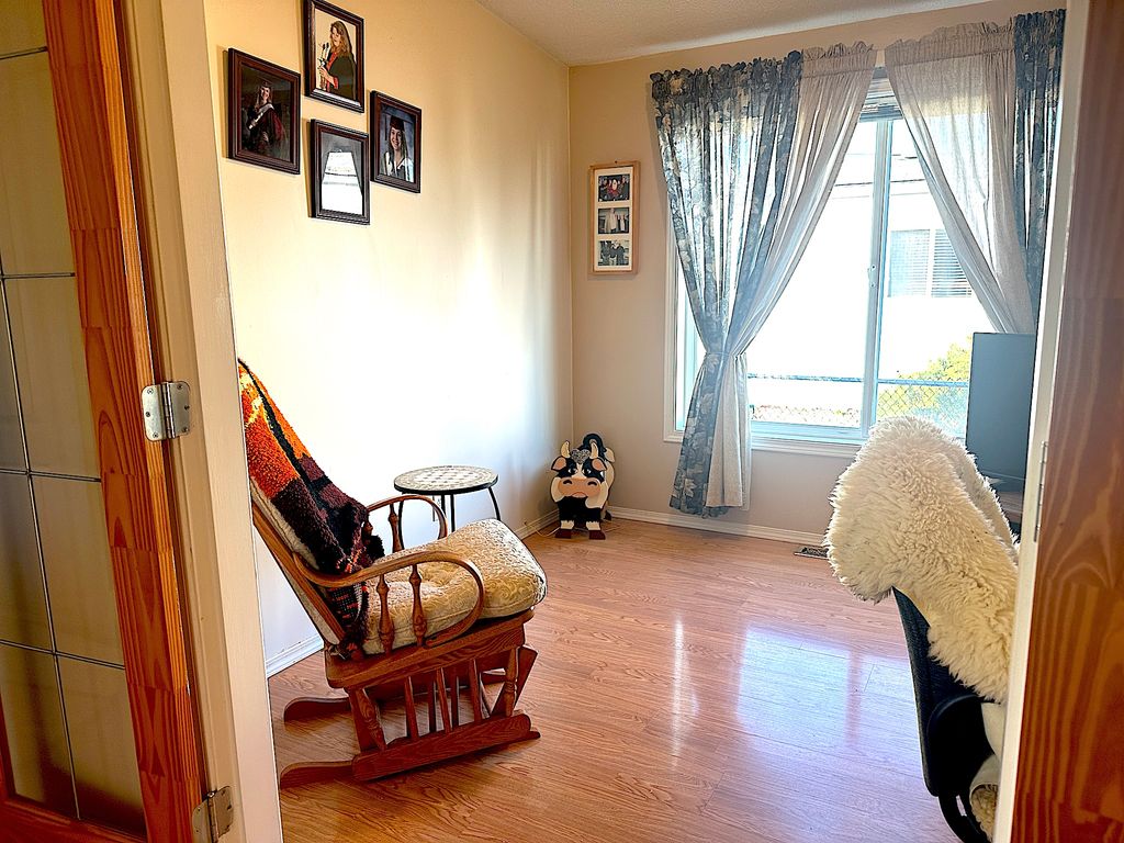 listing image 16515620421409157798