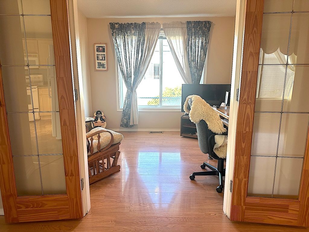 listing image 16515559655273864731