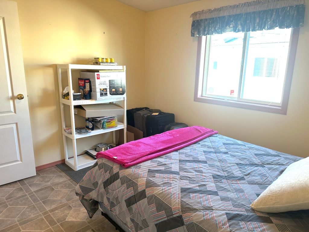 listing image 16518937650481428469