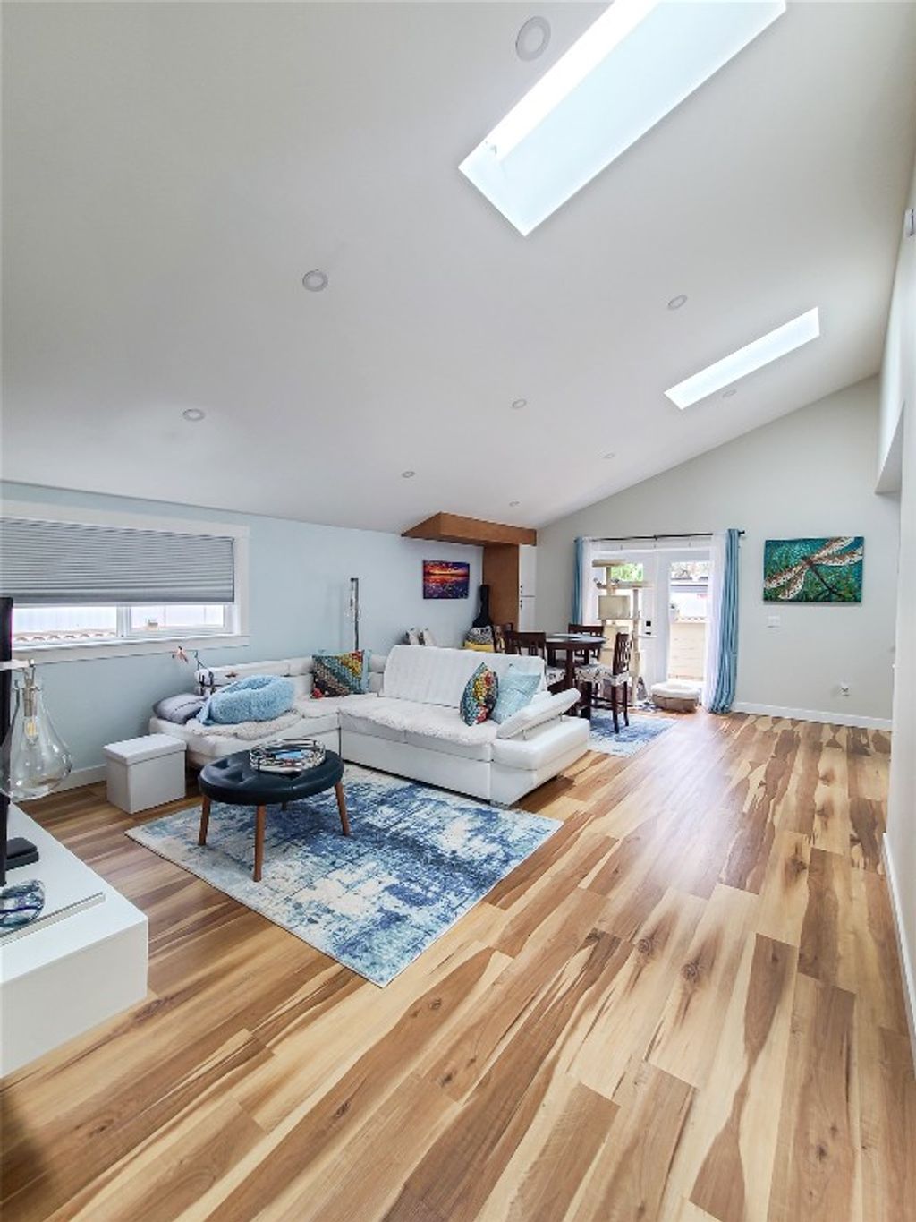 listing image 16512398802783979016