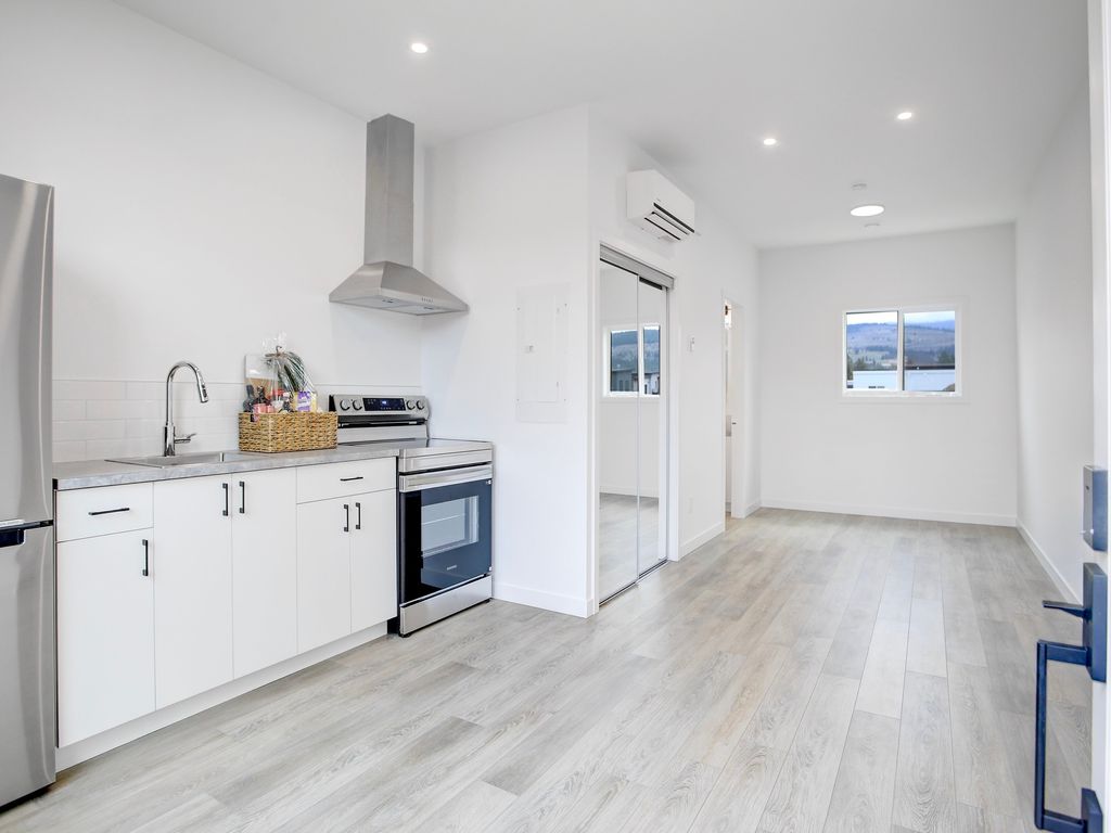 listing image 16517290500190111457