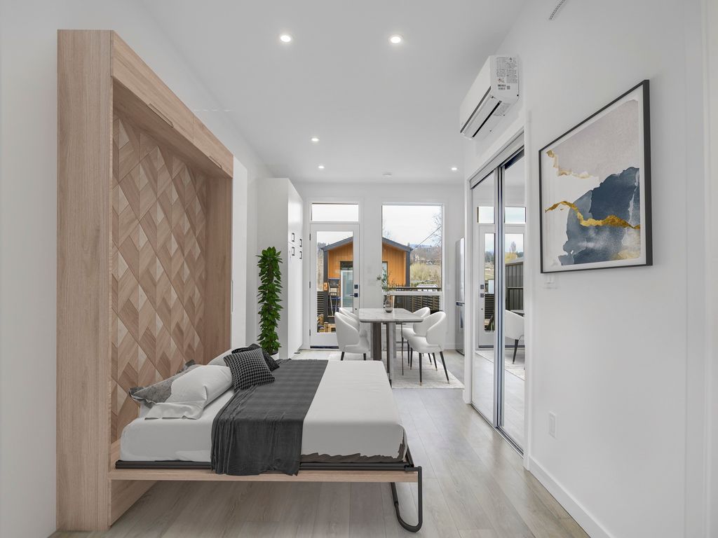 listing image 16514917529485150230