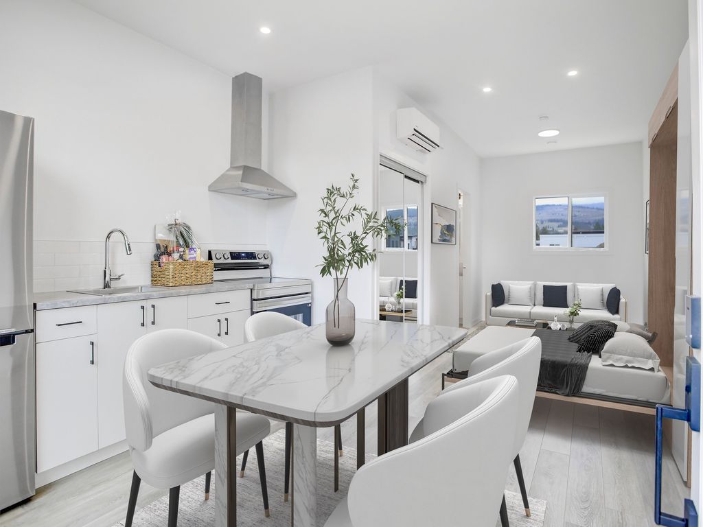 listing image 16511081245051357411