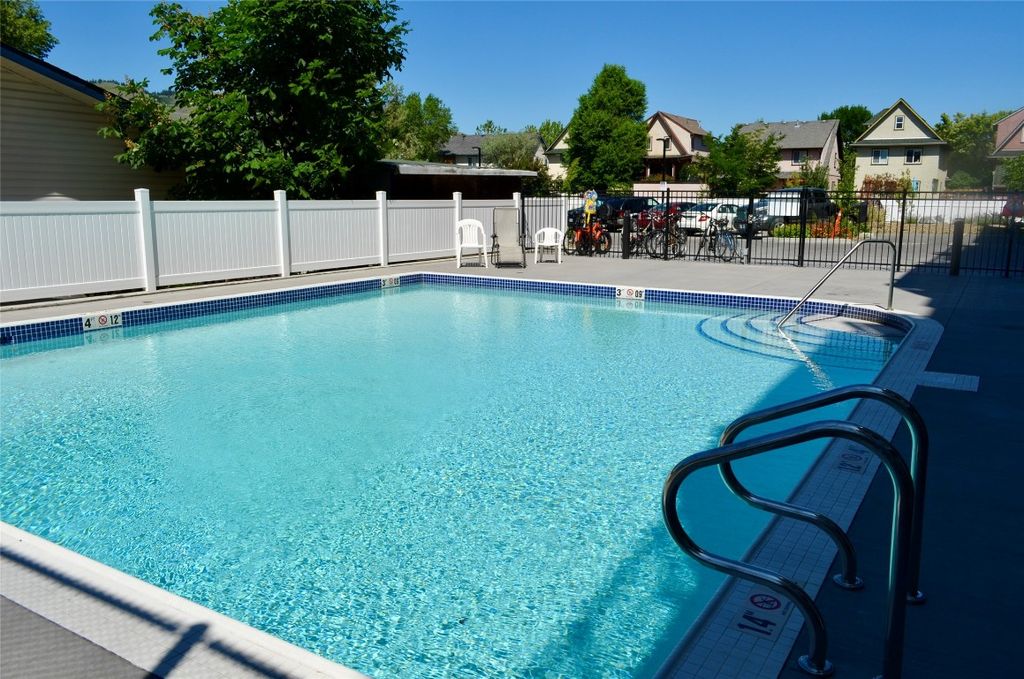 listing image 16517960336157021746