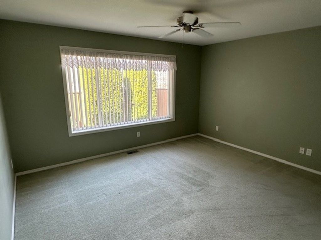 listing image 16513742633220608273