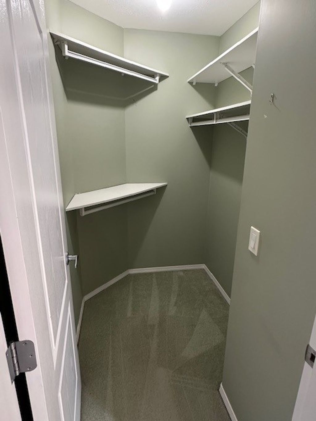 listing image 16512714416594658641