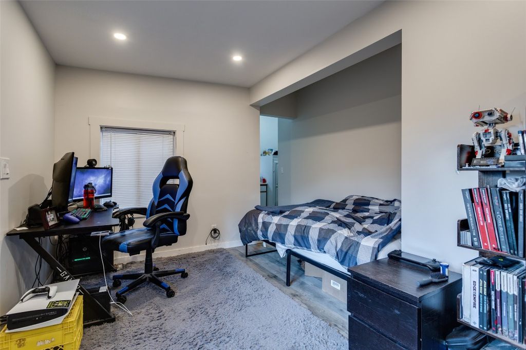 listing image 16517452474603883493