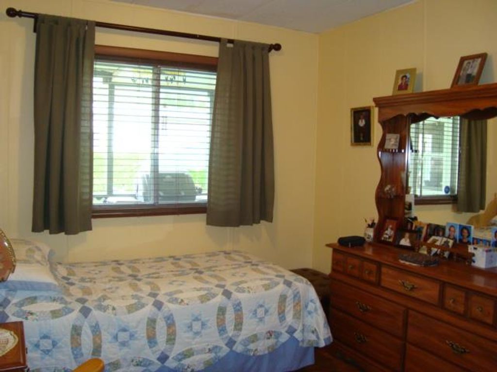 listing image 16510784856846745915