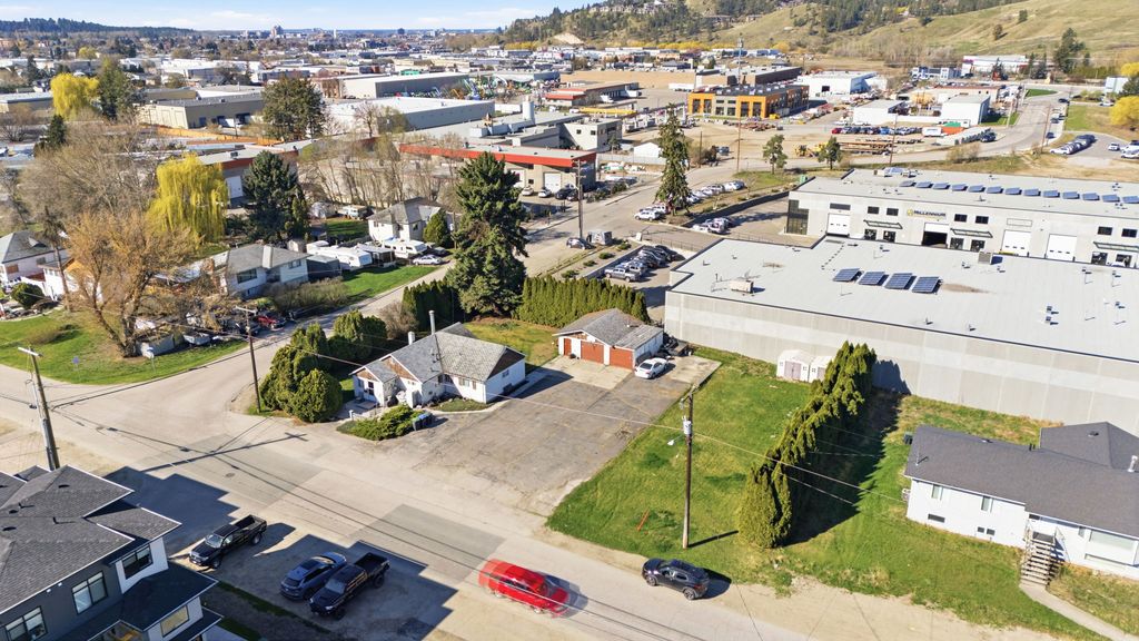 listing image 16511674899356999520