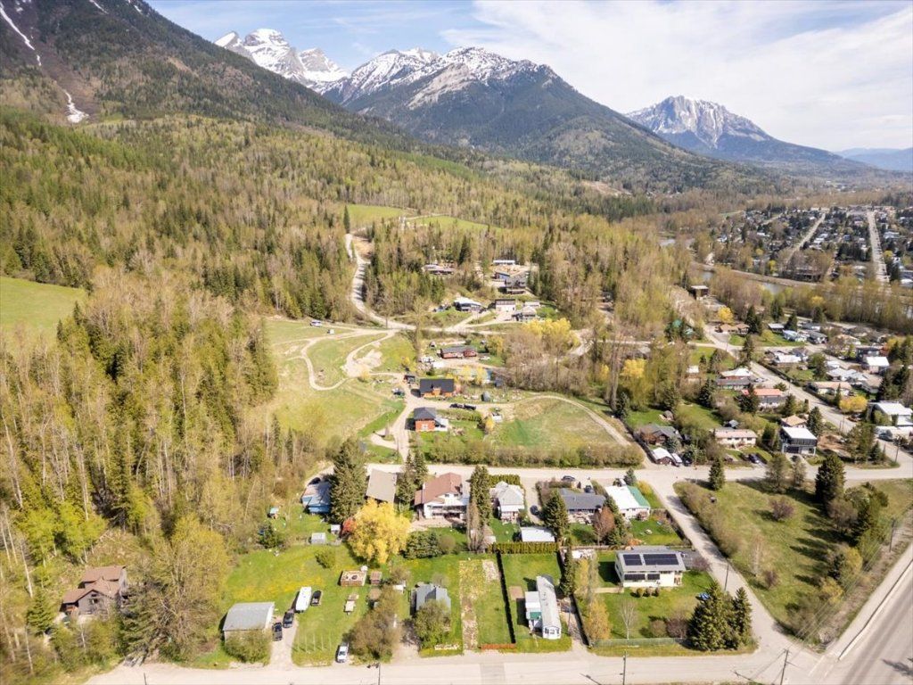 listing image 16513680993830986023