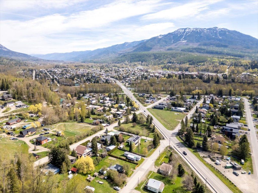 listing image 16512305191871539388