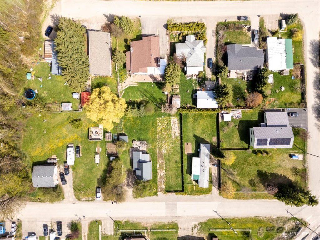 listing image 16517130415876501153