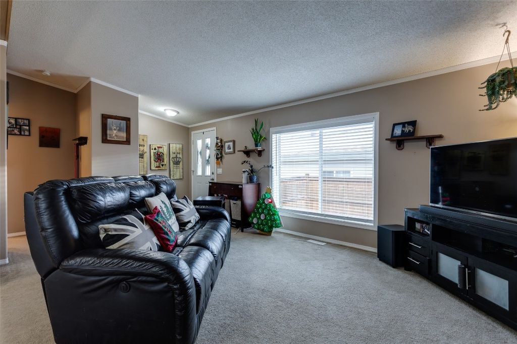 listing image 16510721407253419153