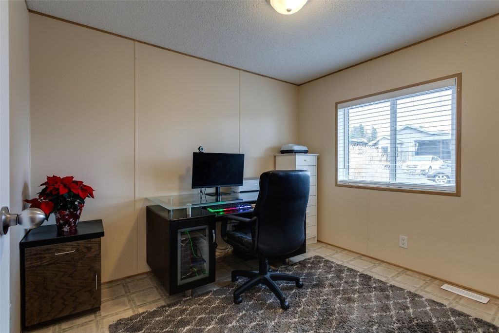 listing image 16515517215160270595