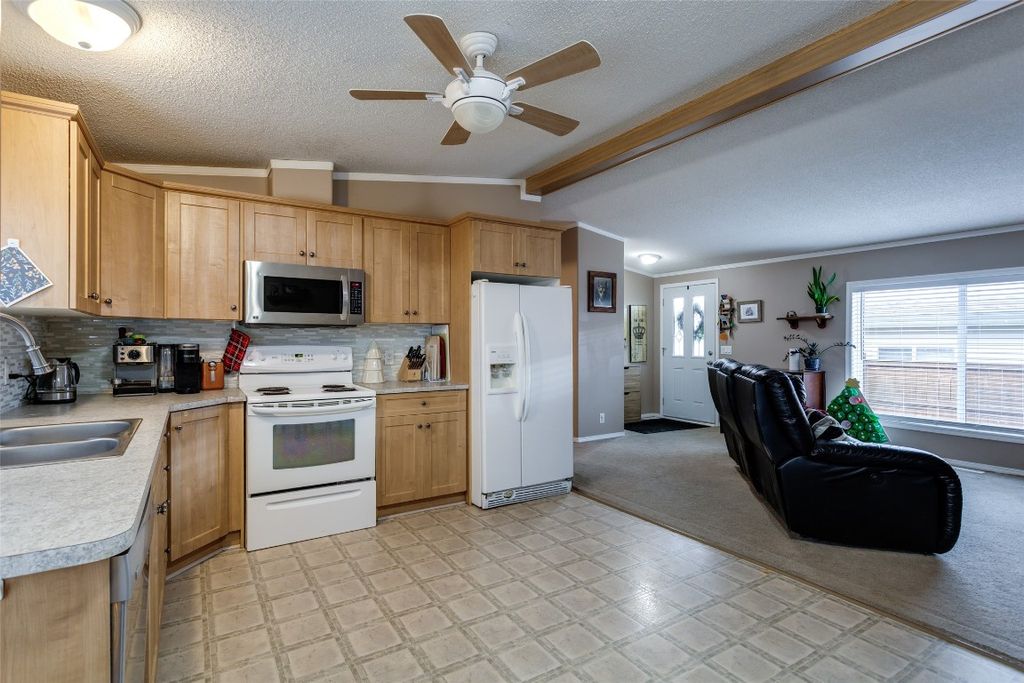 listing image 16510016932898096363