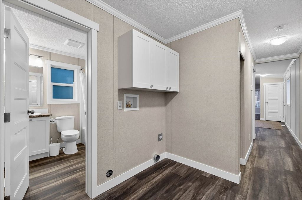 listing image 16517282755514191353