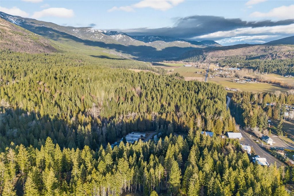 listing image 16511697196836372858