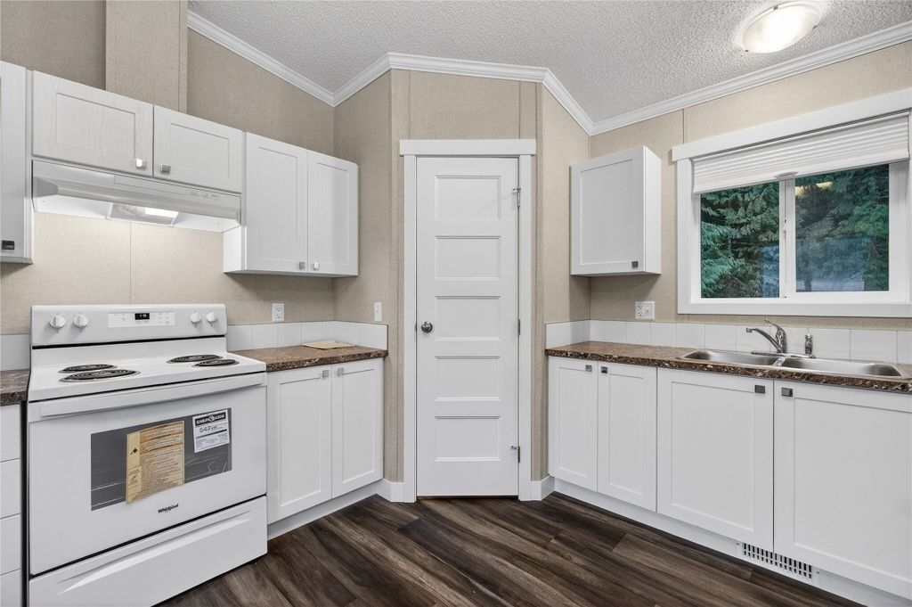 listing image 16511258248576474522