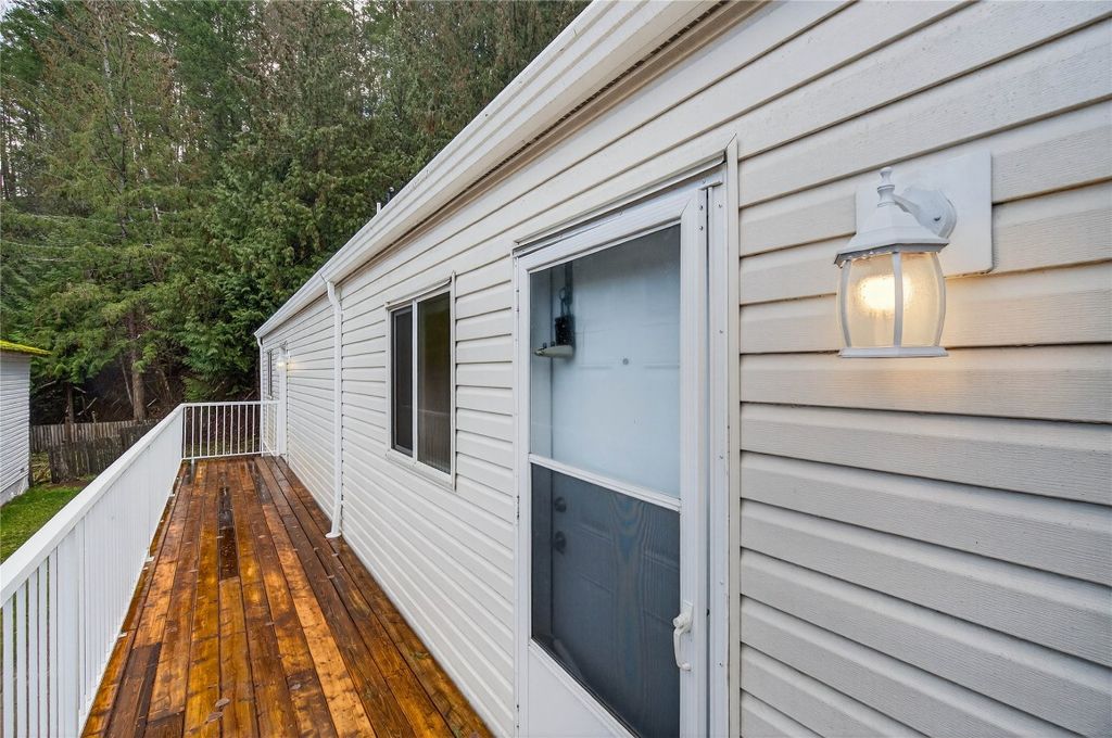 listing image 16517237719669093104