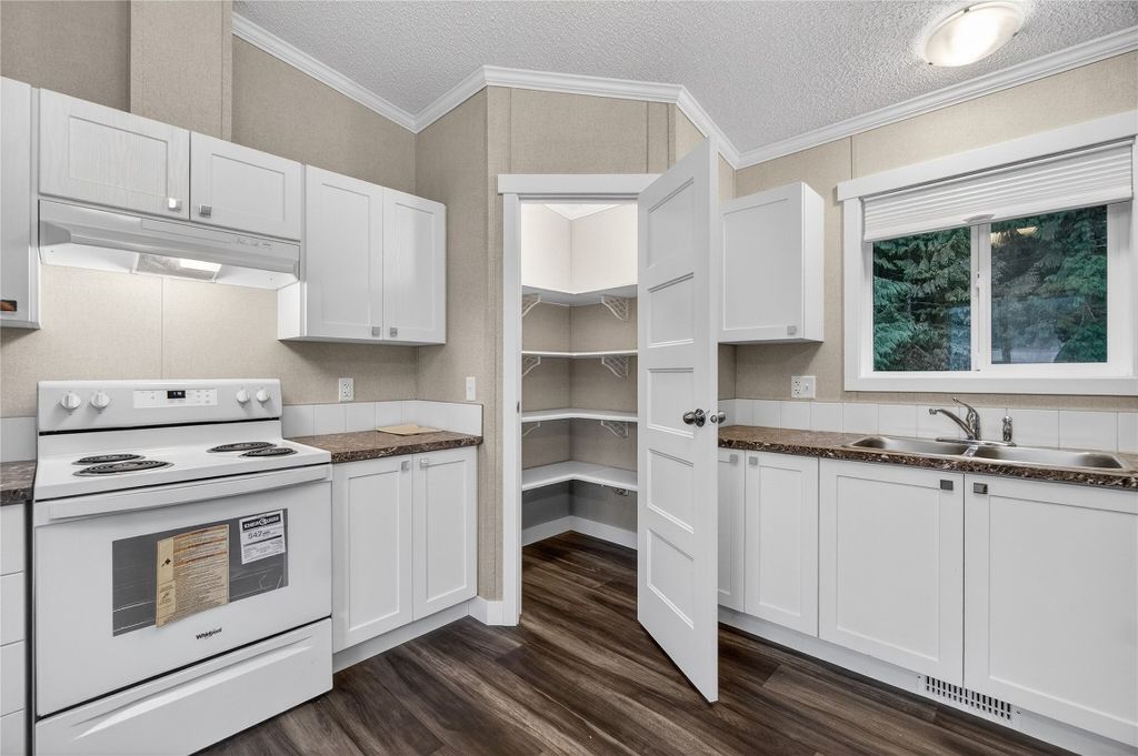 listing image 16510574031689331569