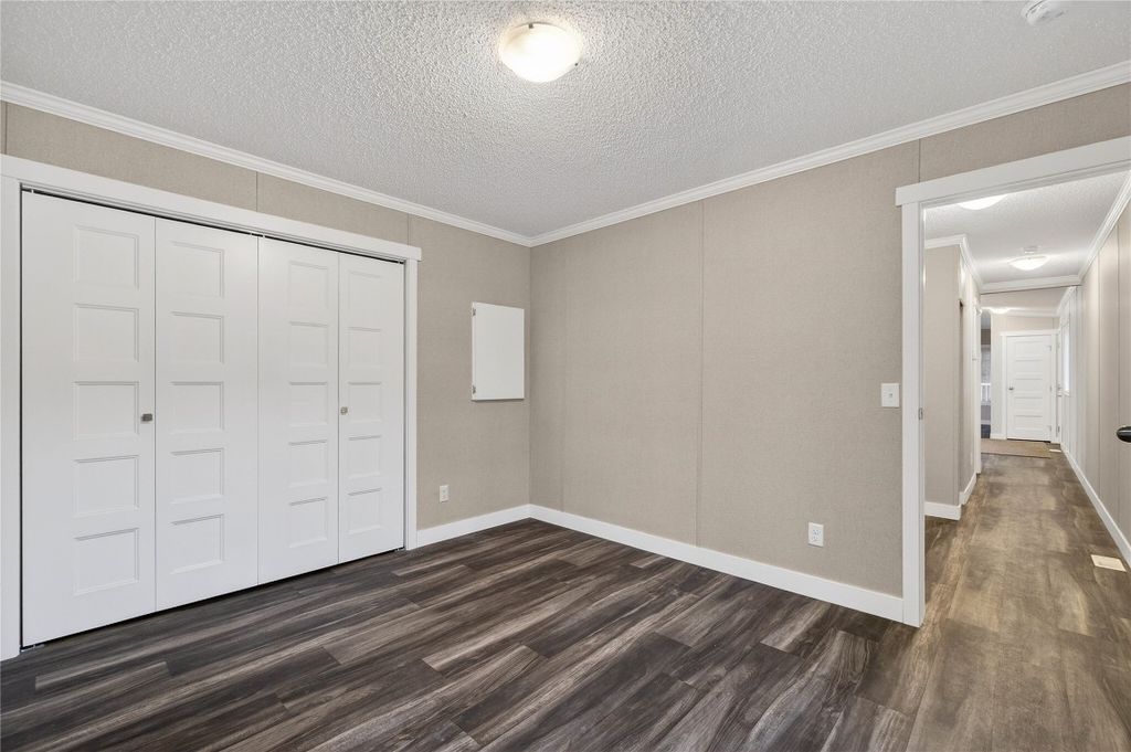 listing image 16519674332225490011