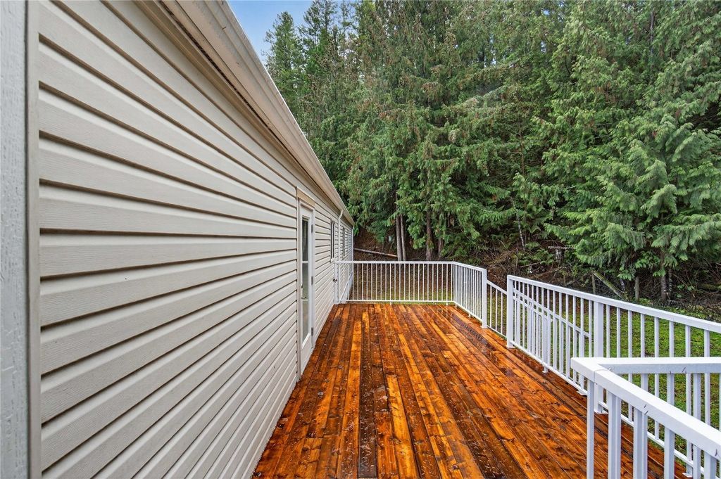 listing image 16516795855602323542