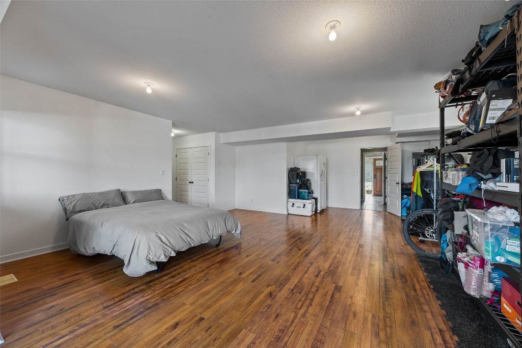 listing image 16512152549439455380