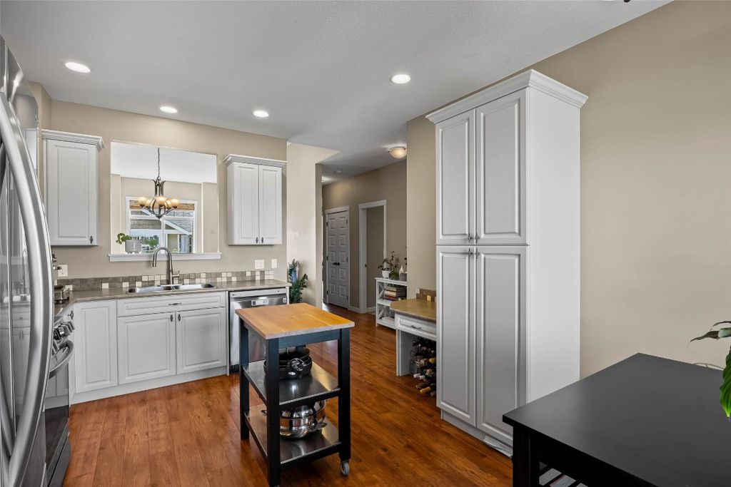 listing image 16514437512032055648
