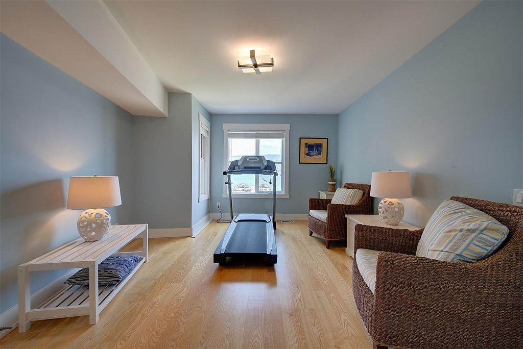 listing image 16518362076851892083