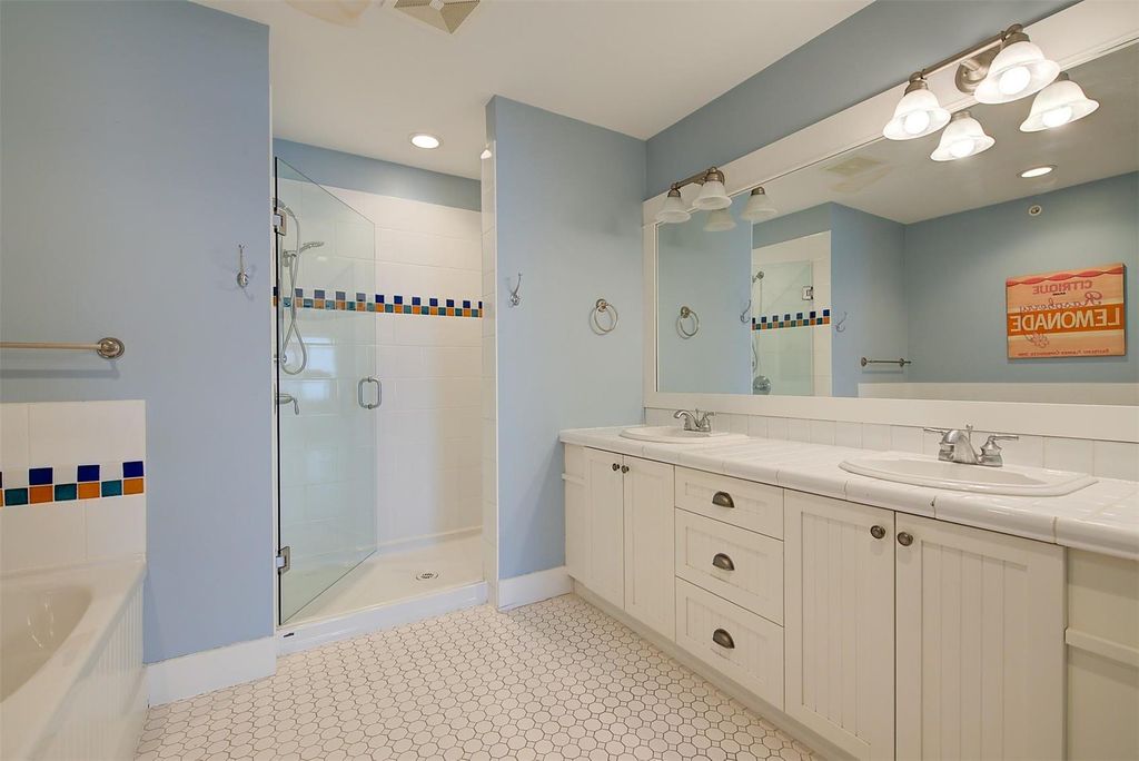 listing image 16511949588519440645