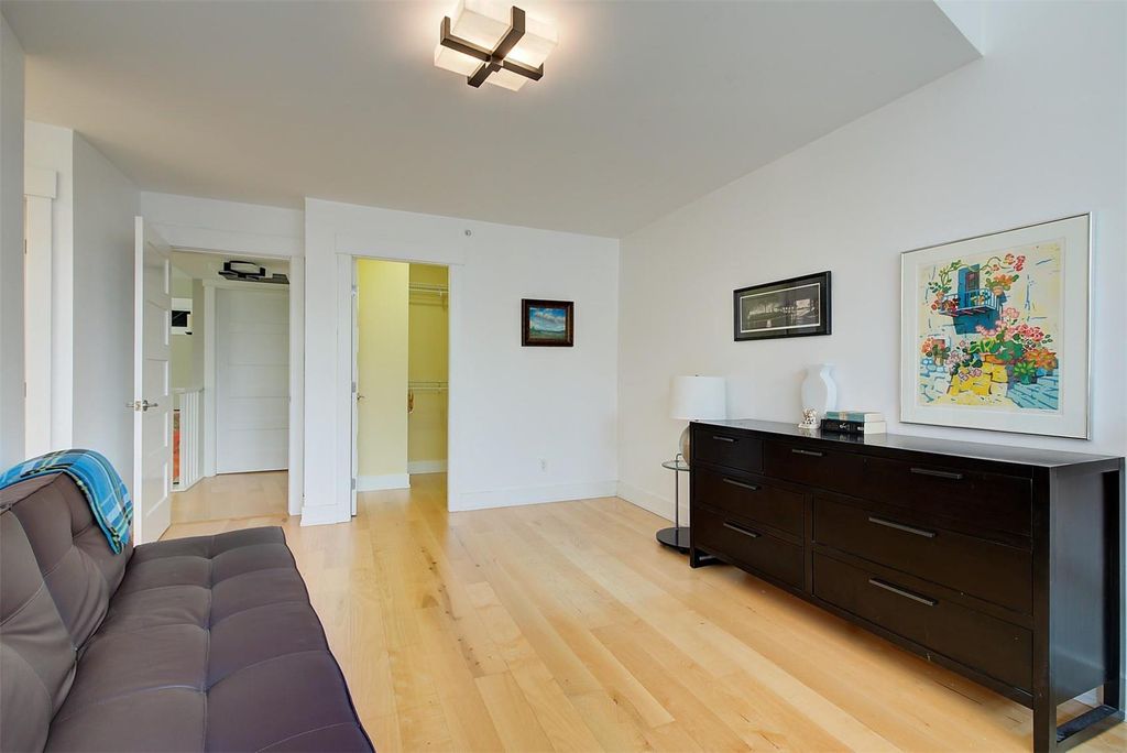 listing image 16511591670353384628
