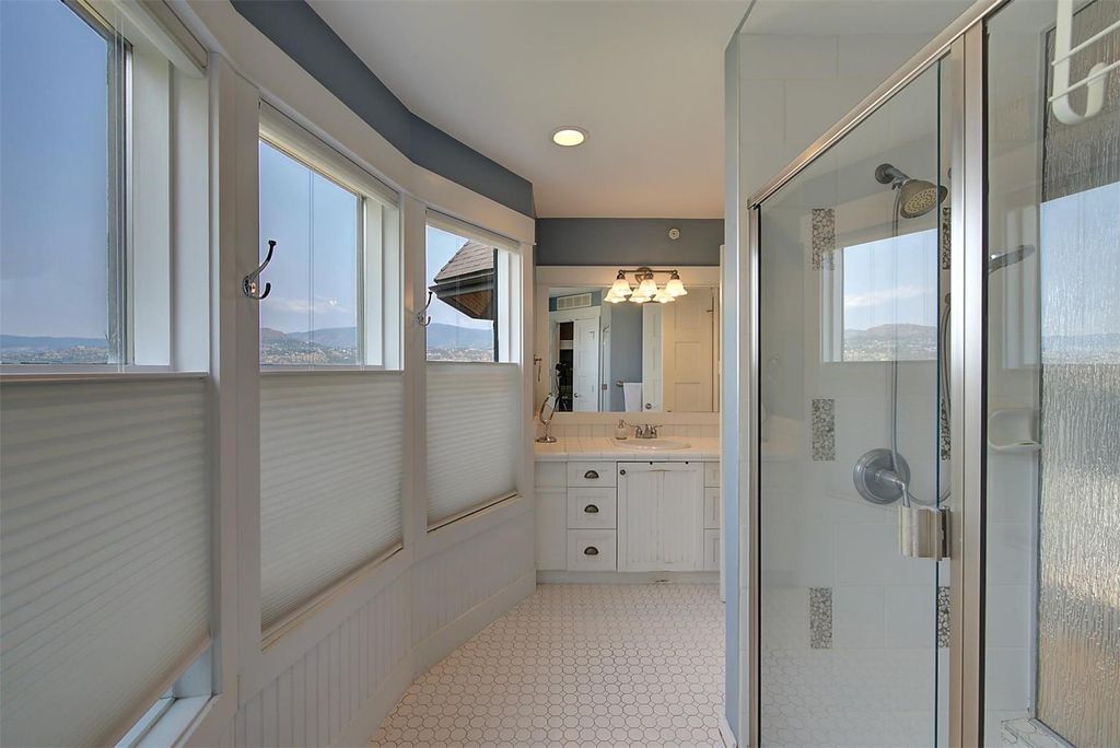 listing image 16517458786865707279