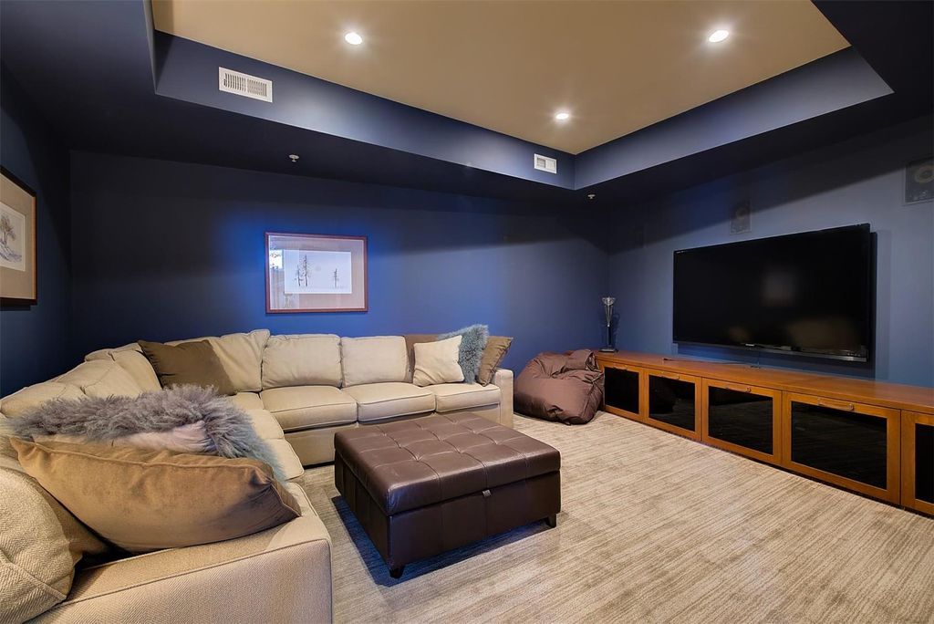 listing image 16510339451766350319